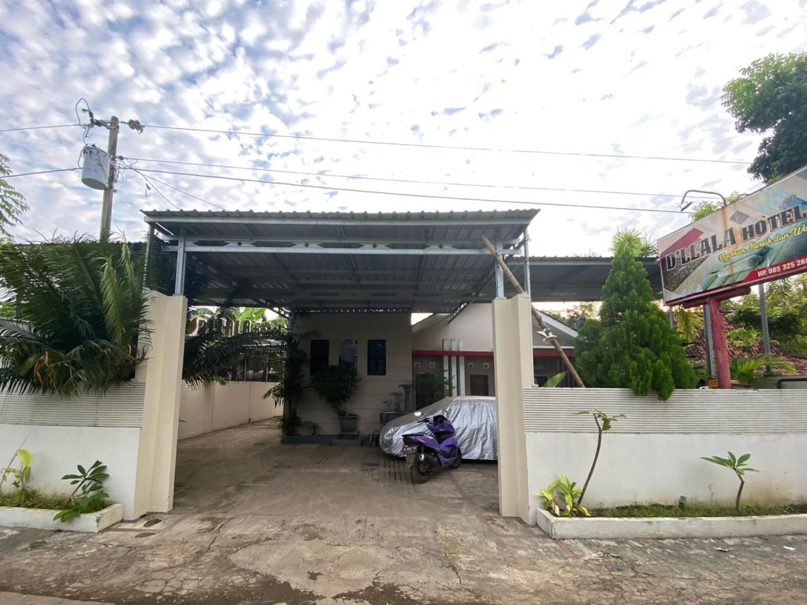 Reddoorz Near Pantai Idola Banyutowo Hotel D'Llala Pati Dış mekan fotoğraf